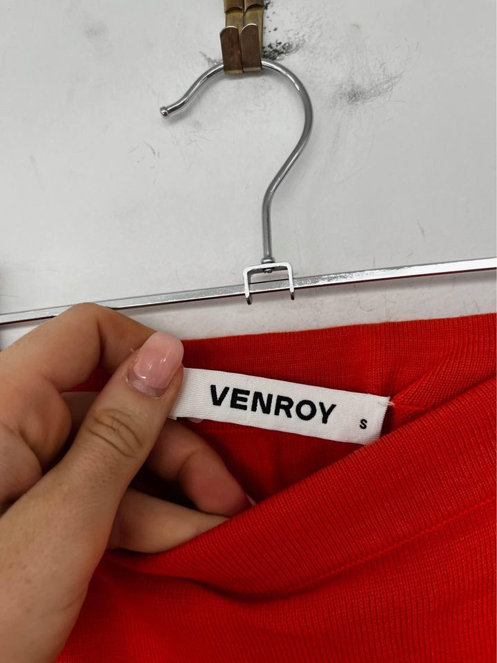 Venroy Mini Skirt - size small