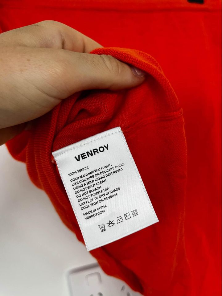 Venroy Mini Skirt - size small