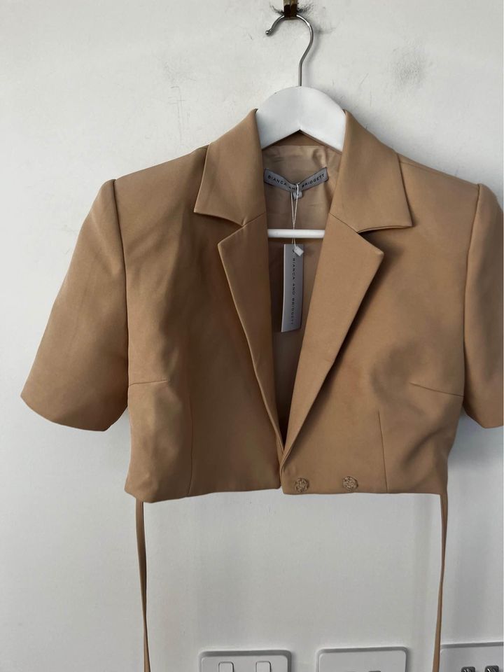 Bianca Bridget Suit Set - size 6