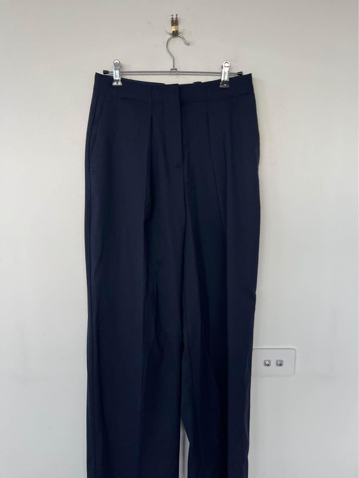 Tommy Hilfiger Navy Pants - size 32