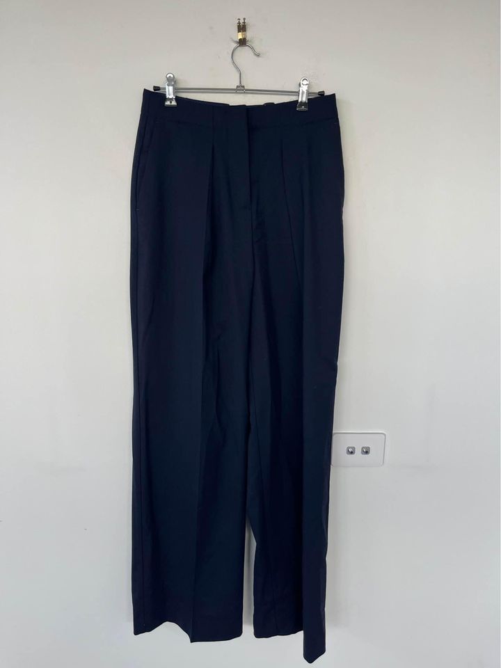 Tommy Hilfiger Navy Pants - size 32