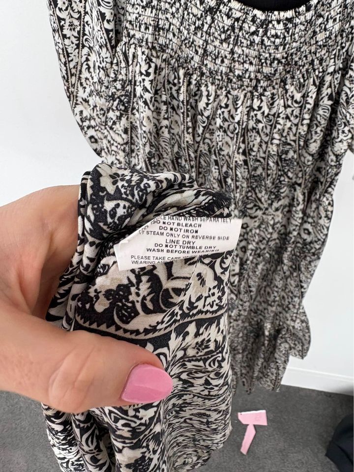 Elliatt Maxi Dress - size small