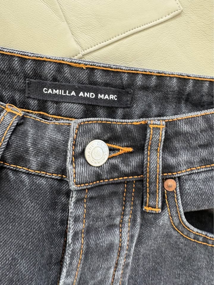 Camilla and Marc Jeans - size 25