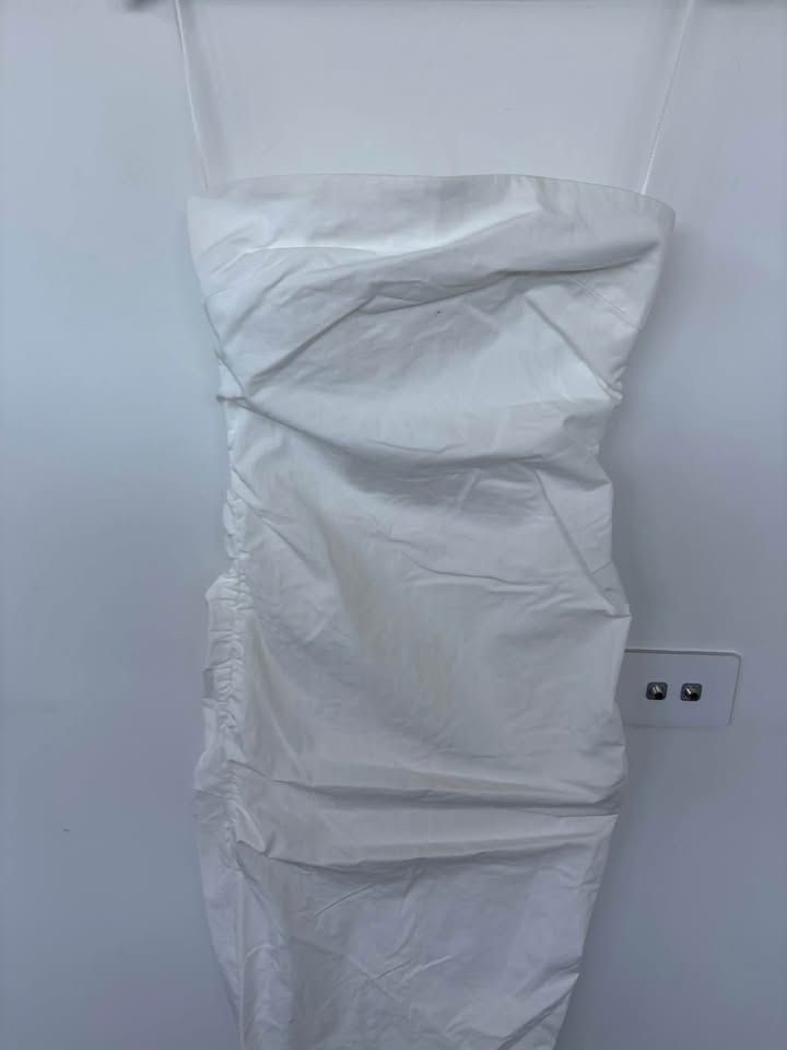 Henne Strapless Dress - size 8 BNWT