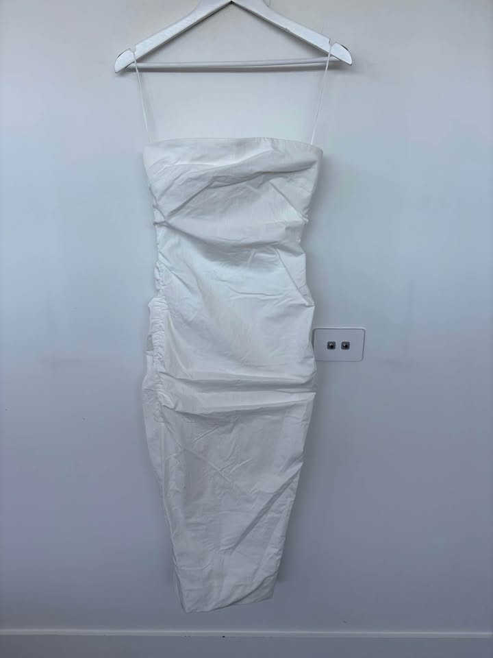 Henne Strapless Dress - size 8 BNWT