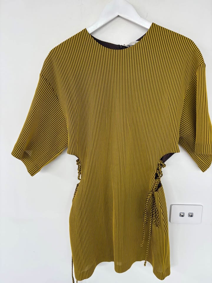 Camilla and Marc Mini - size 12 BNWT