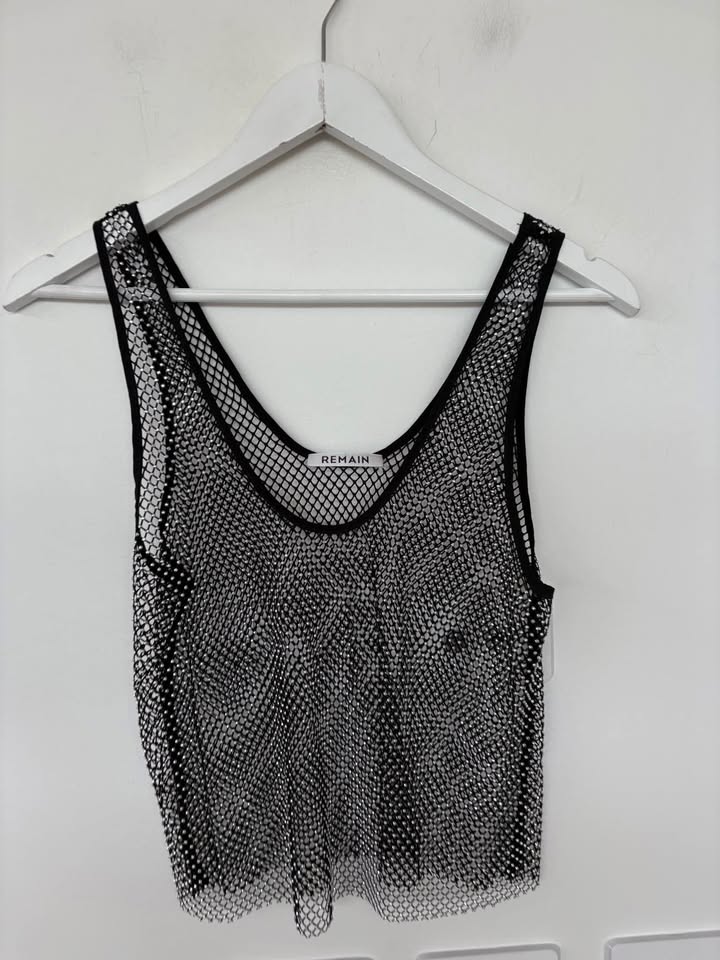 Remain Mesh Top - size small