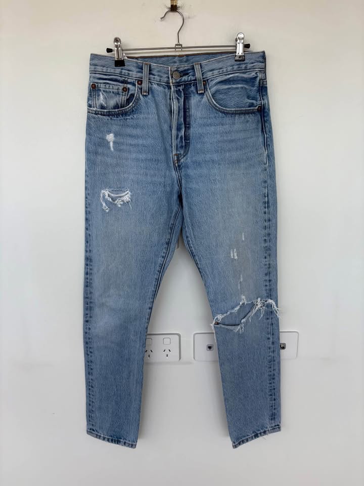 Levi Jeans - size 27