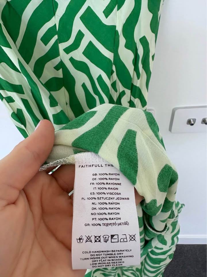 Faithful the brand Dress - size large BNWT