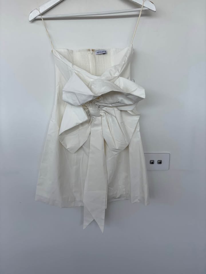 Aston Studio Dress - size 6