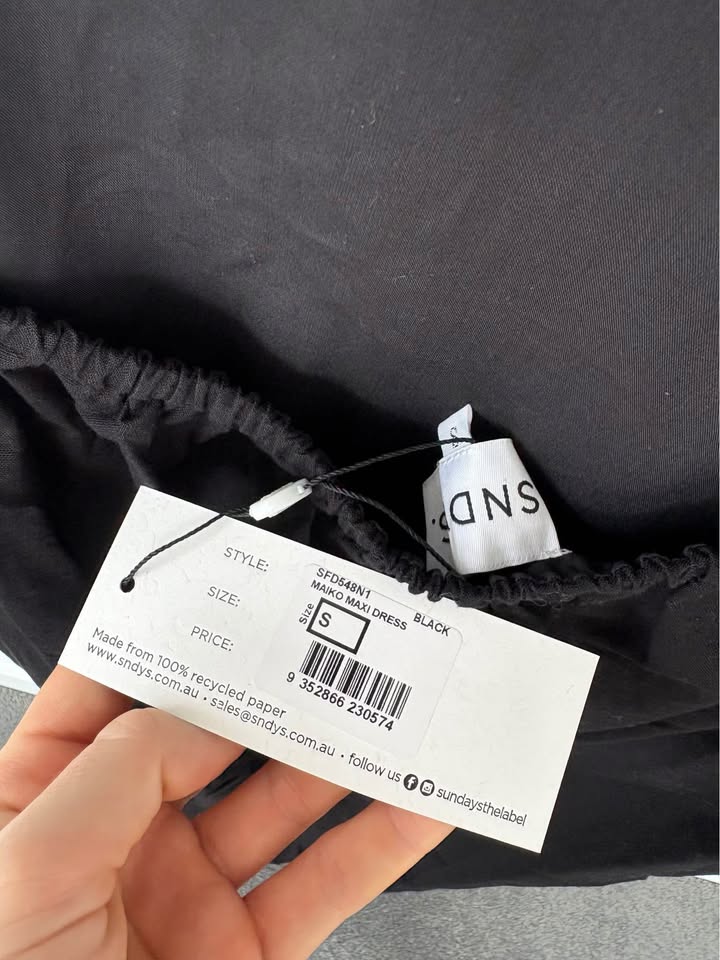 SNDYS Dress - size small BNWT