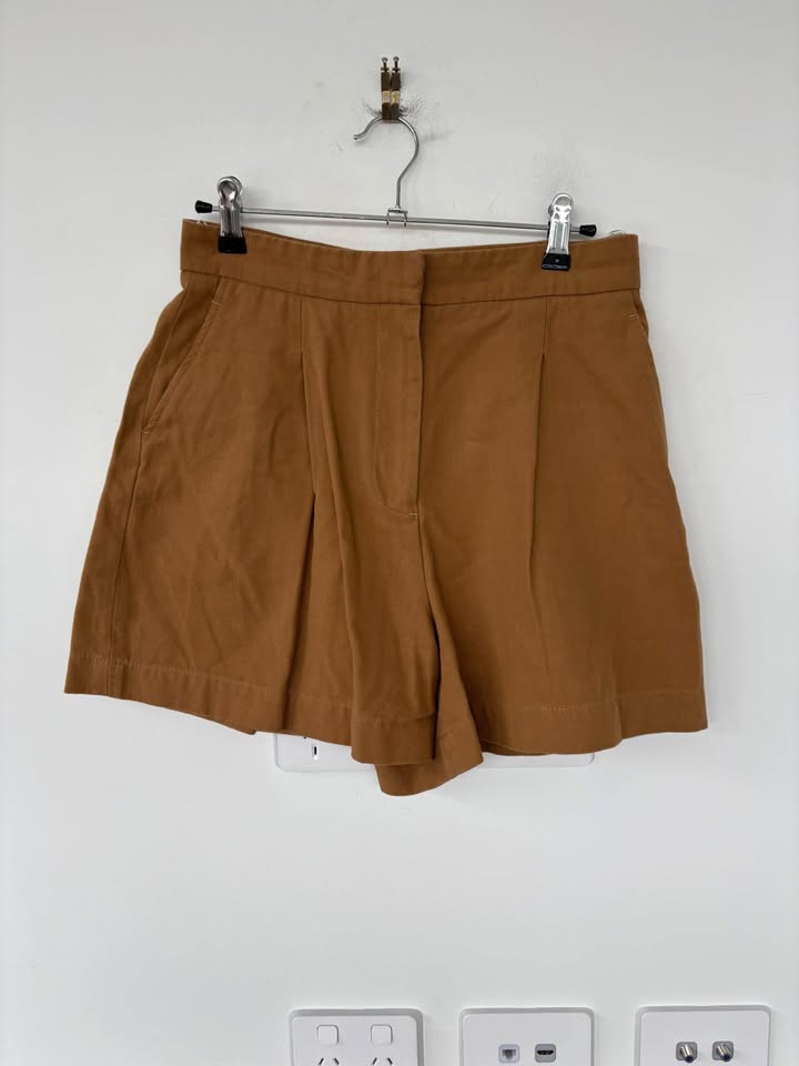 Vanessa Bruno Shorts - size 10