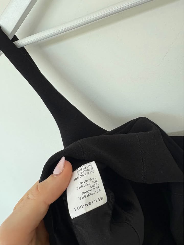 Bec and Bridge Crop - size 12