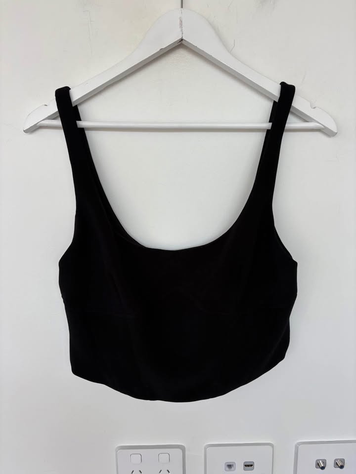 Bec and Bridge Crop - size 12
