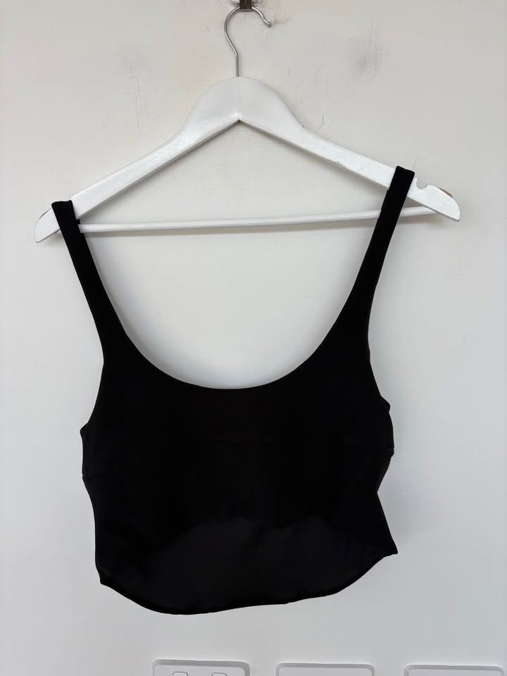Bec and Bridge Crop - size 12