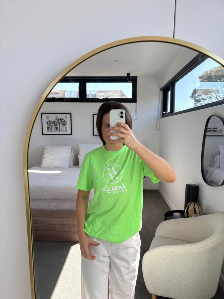 Stella McCartney Tee - size xs