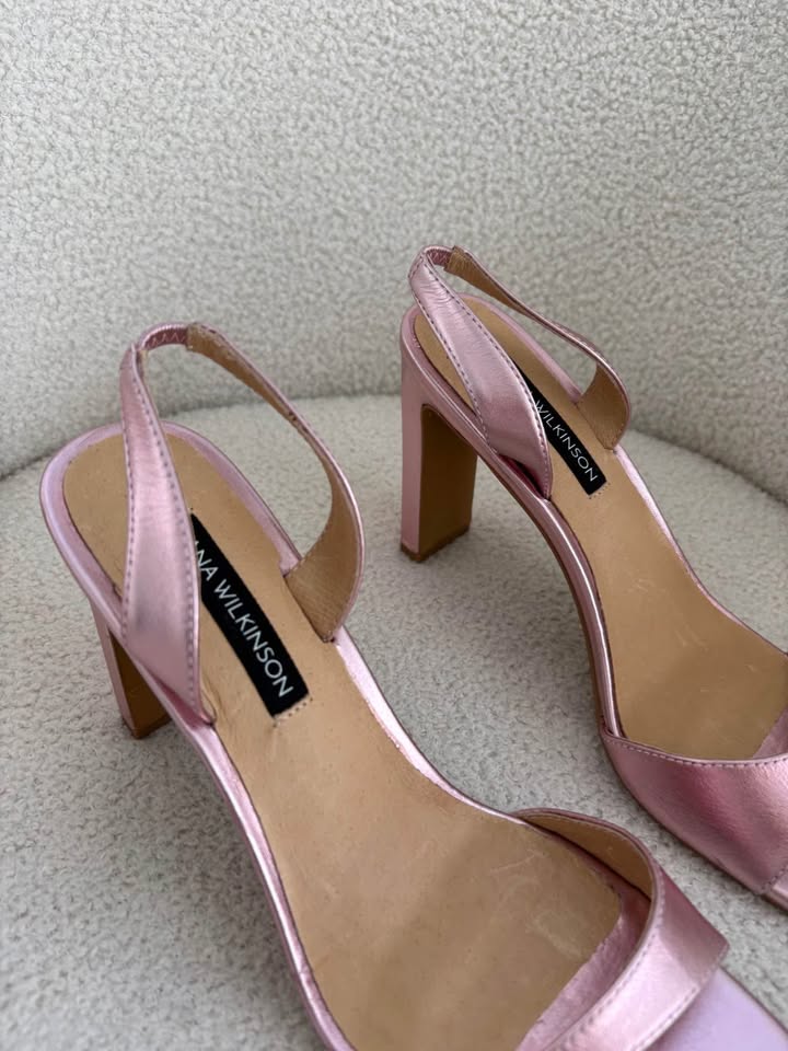 Lana Wilkinson Heels - size 40