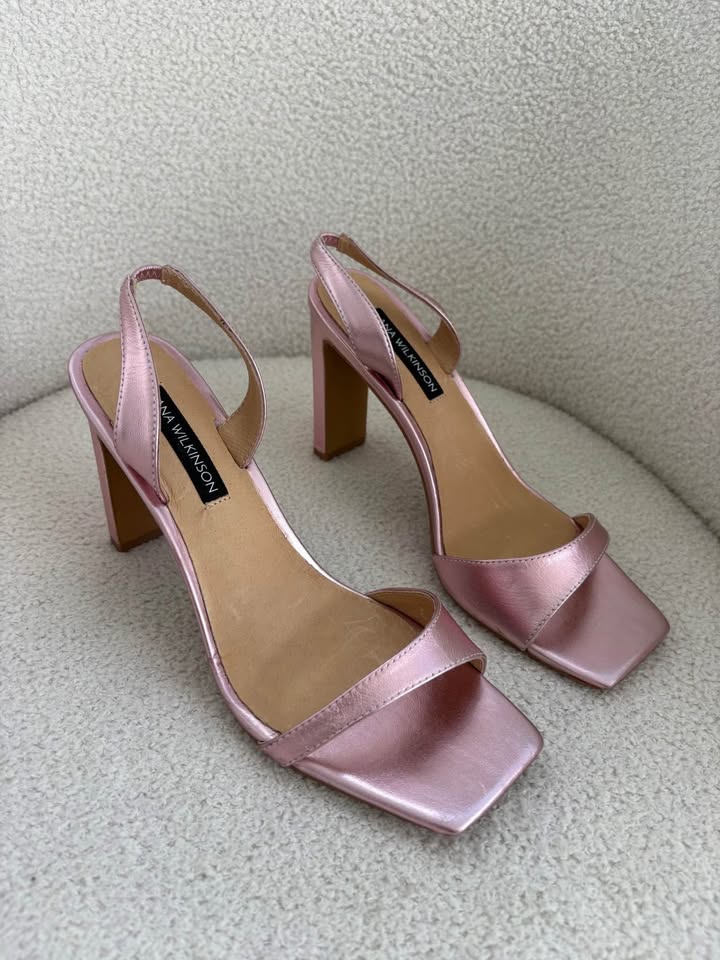 Lana Wilkinson Heels - size 40