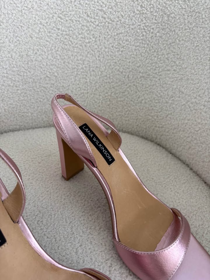 Lana Wilkinson Heels - size 40