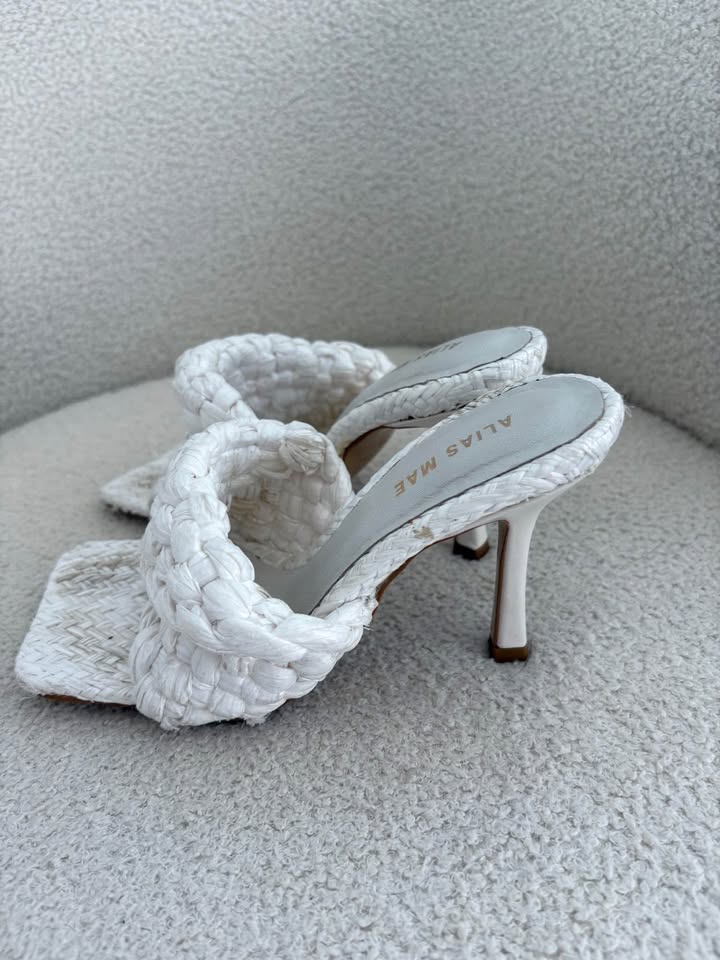 Alias Mae Heels - size 36
