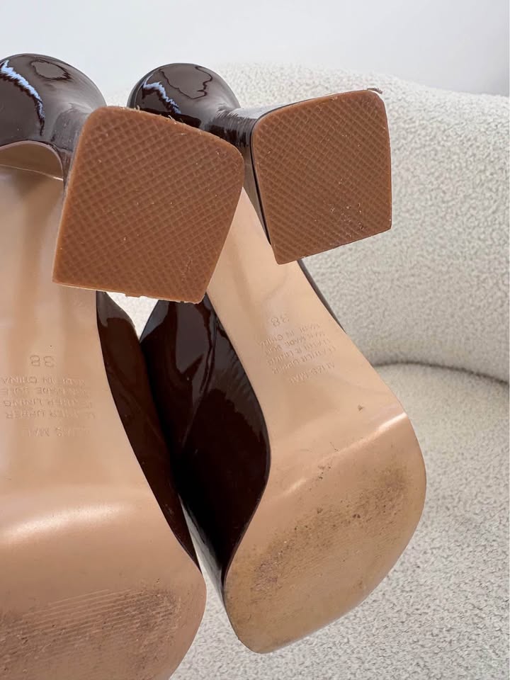 Alias Mae Heels - size 38