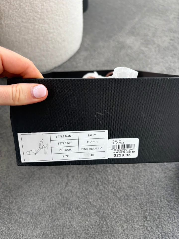 Lana Wilkinson Heels - size 40