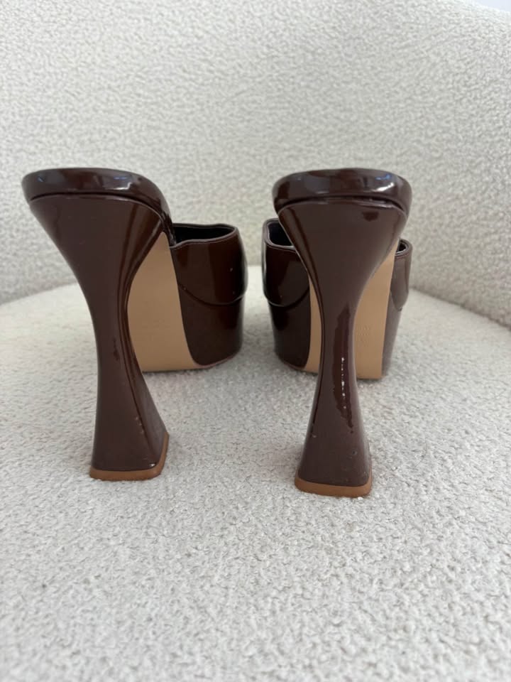 Alias Mae Heels - size 38