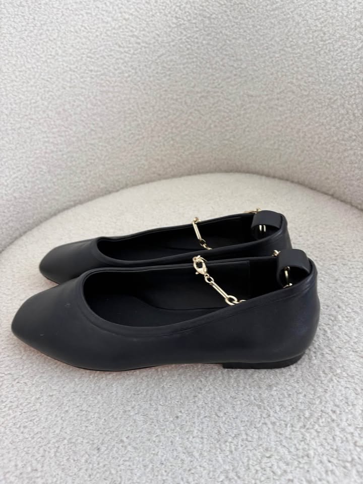 Witchery Flats - size 37