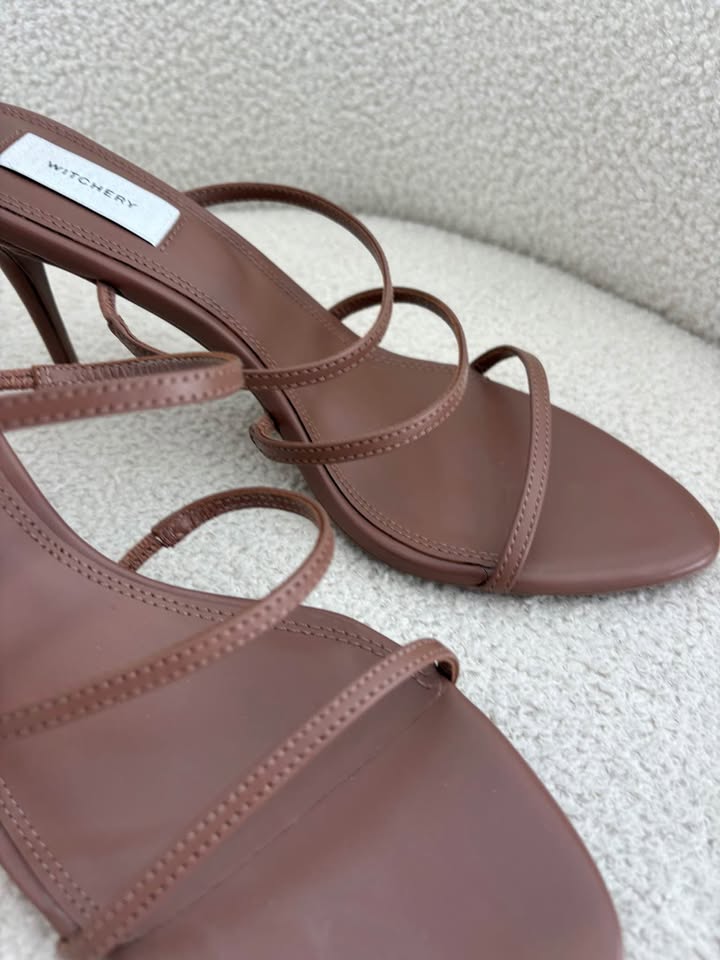 Witchery Heels - size 39