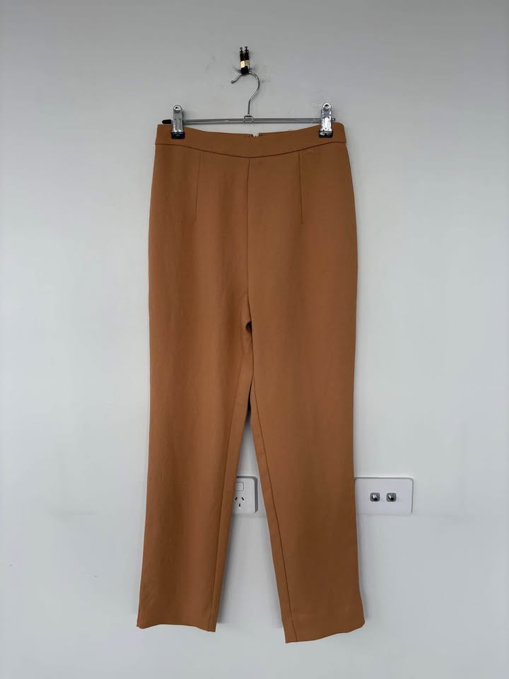 KOOKAI Pants - size 8