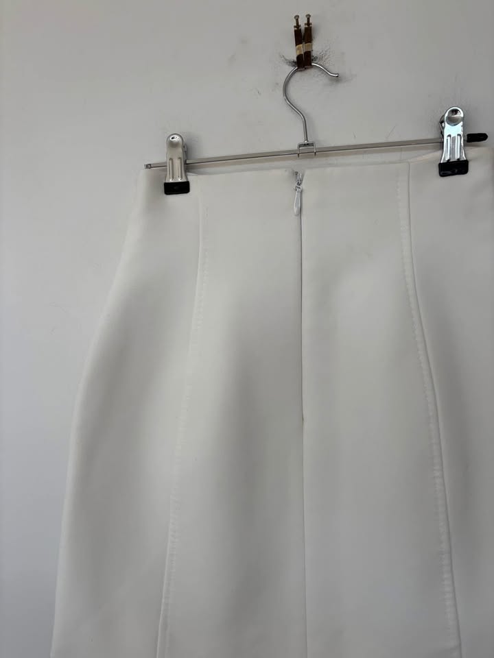 Camilla and Marc Skirt - size 6