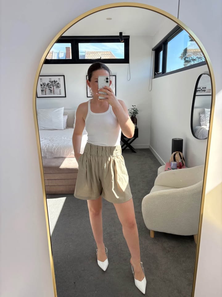 Yaneth Shorts - size small