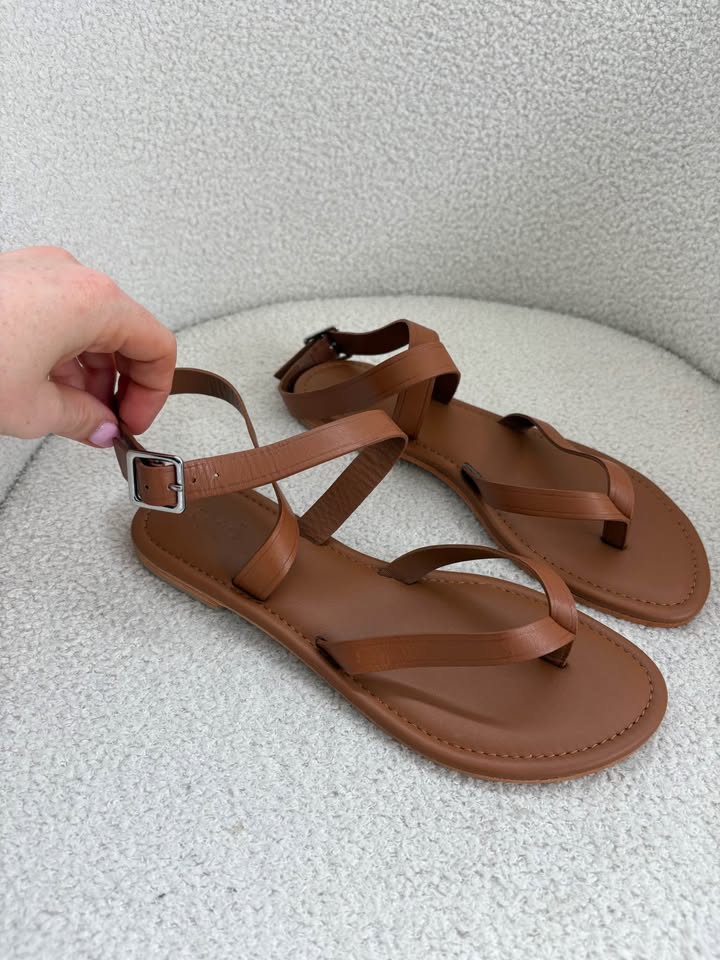 Seed Sandals - size 38 BRAND NEW