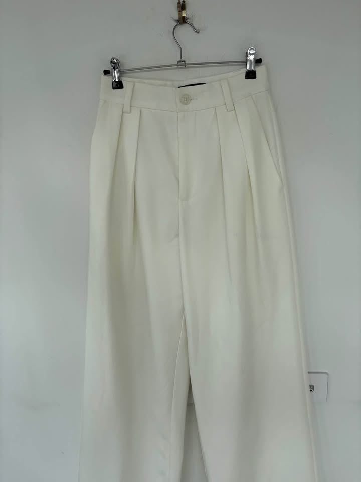ELKA Collective Suit - size 6