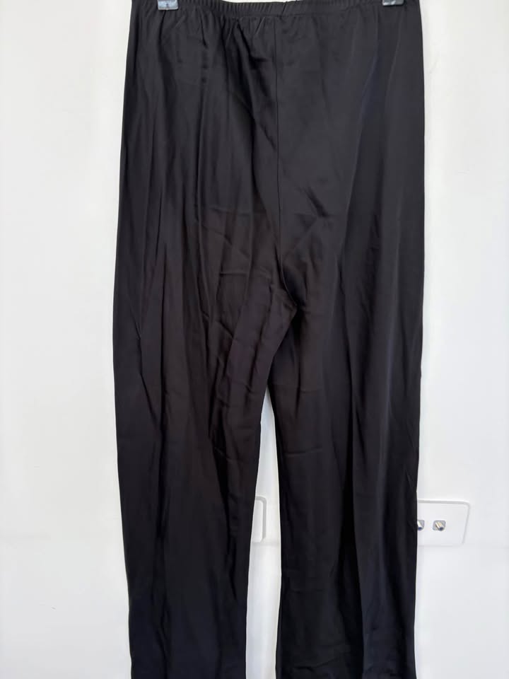 Witchery silky pants - size 4