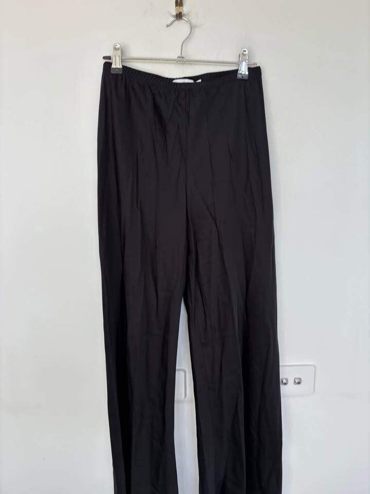 Witchery silky pants - size 4