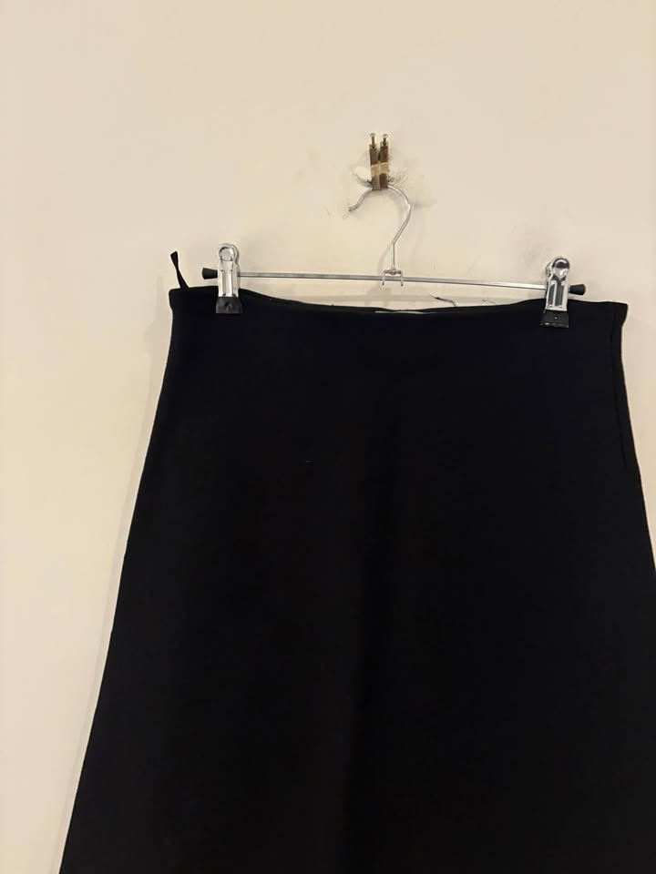 Scanlan Theodore Crepe Knit Skirt - size small