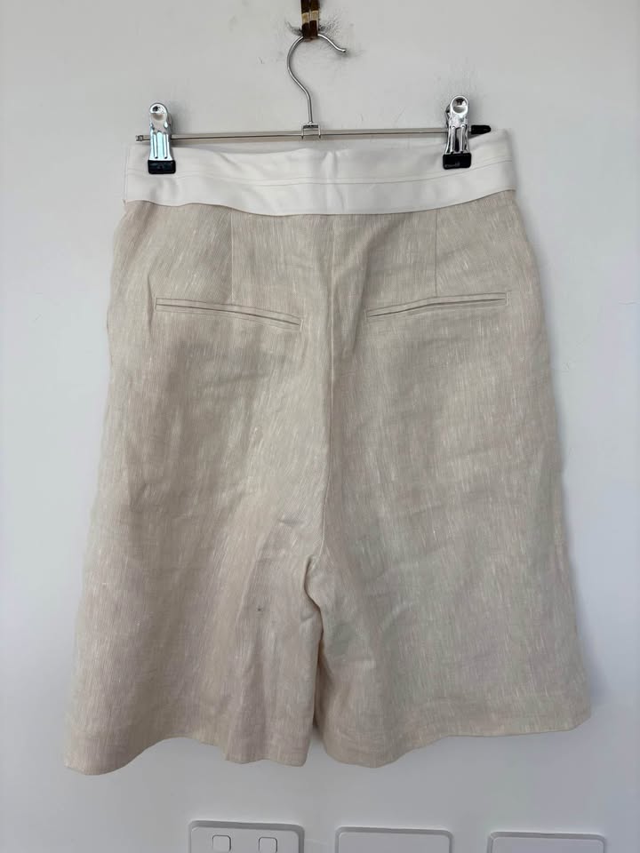 Witchery Shorts - size 6