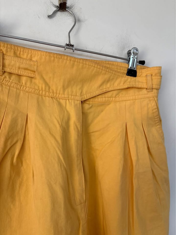 Rowie Shorts - size small