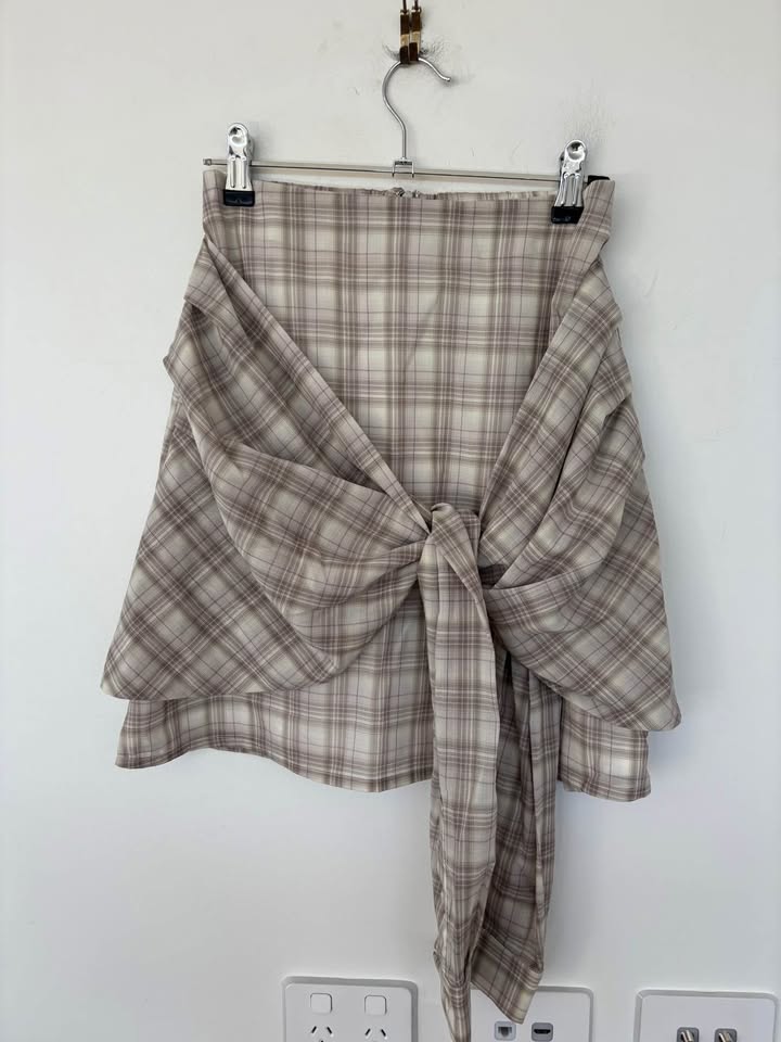 Yaneth Skirt - size 6