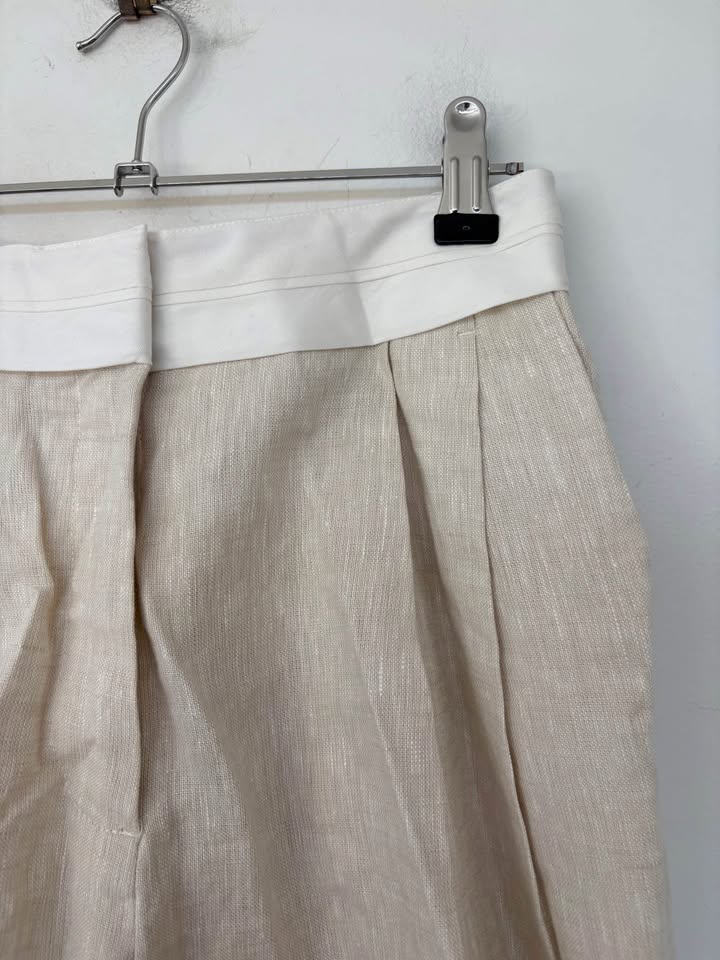Witchery Shorts - size 6