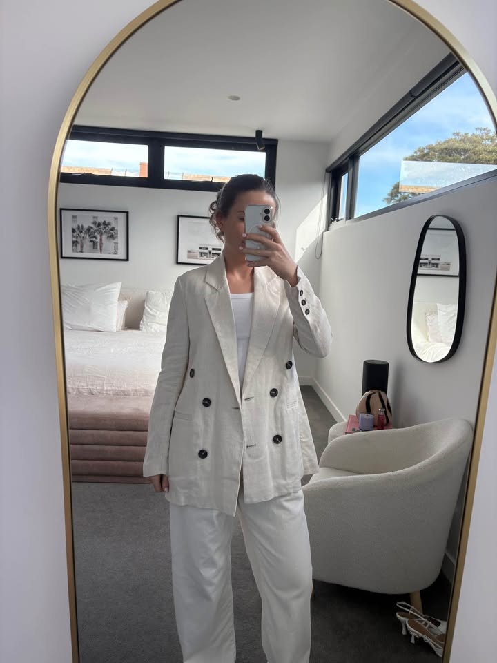 Shona Joy Blazer - size 8