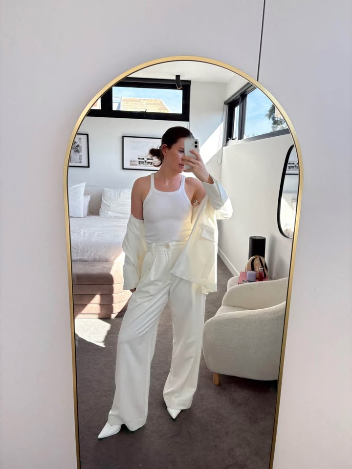 ELKA Collective Suit - size 6