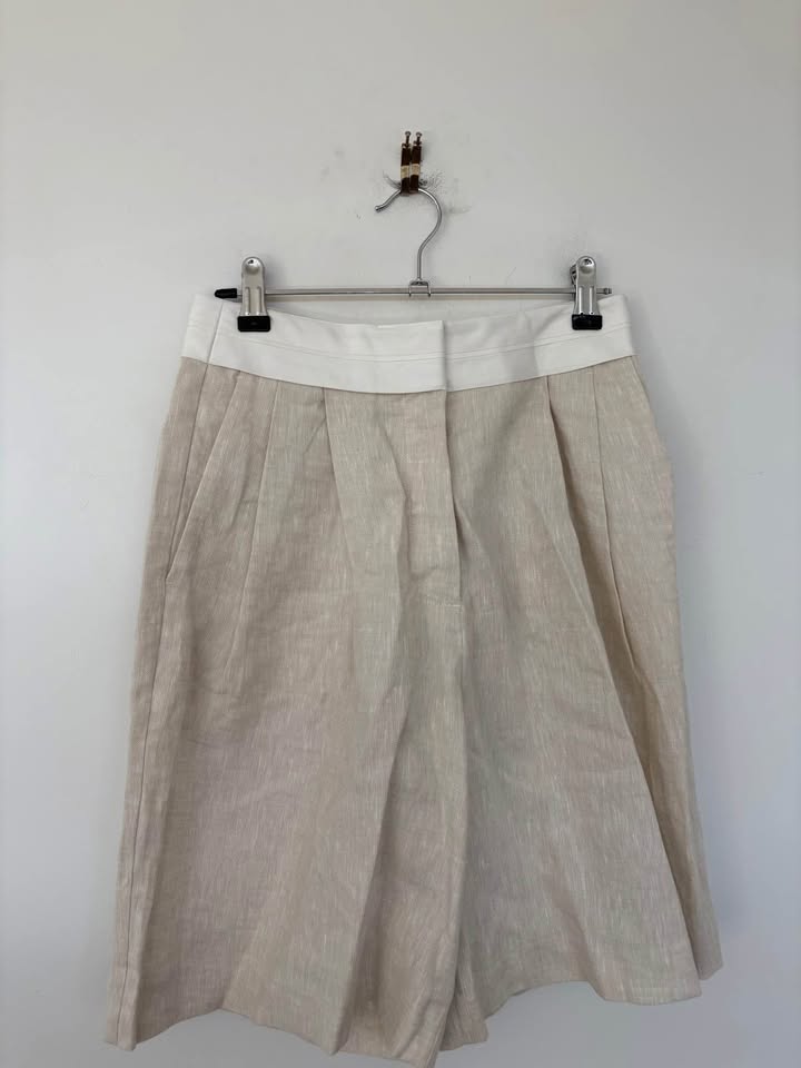 Witchery Shorts - size 6