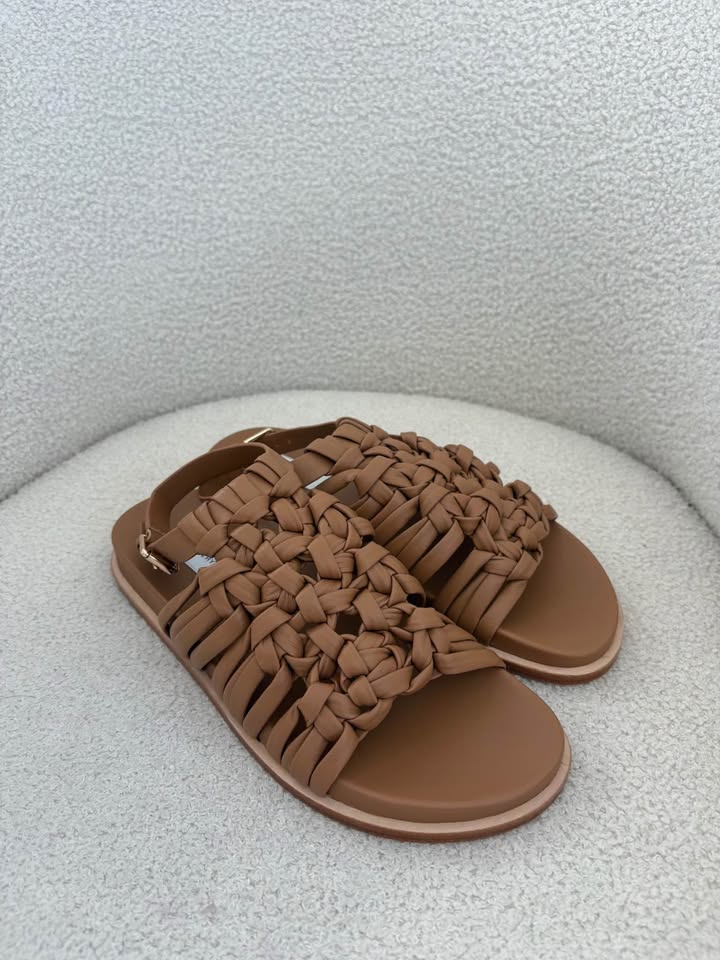 Witchery Sandal - size 39