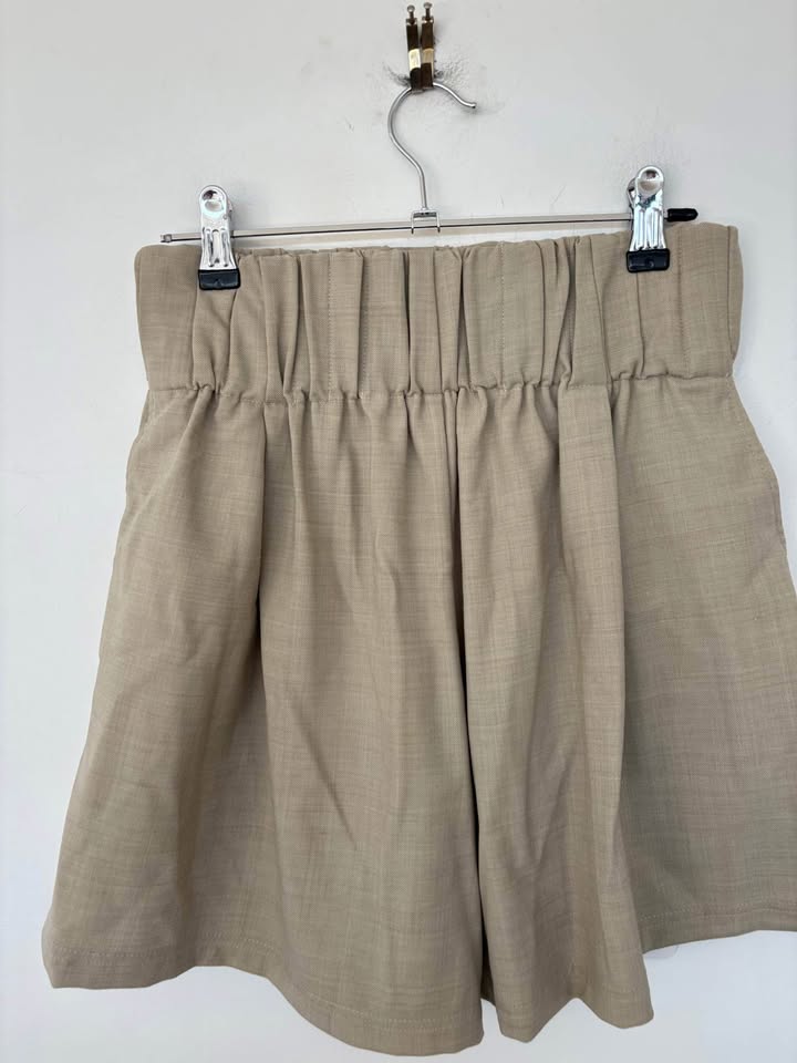Yaneth Shorts - size small