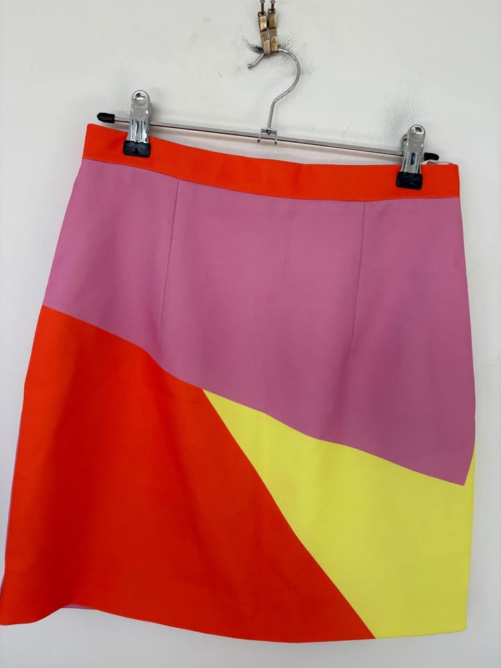 By Johnny Skirt - size 8