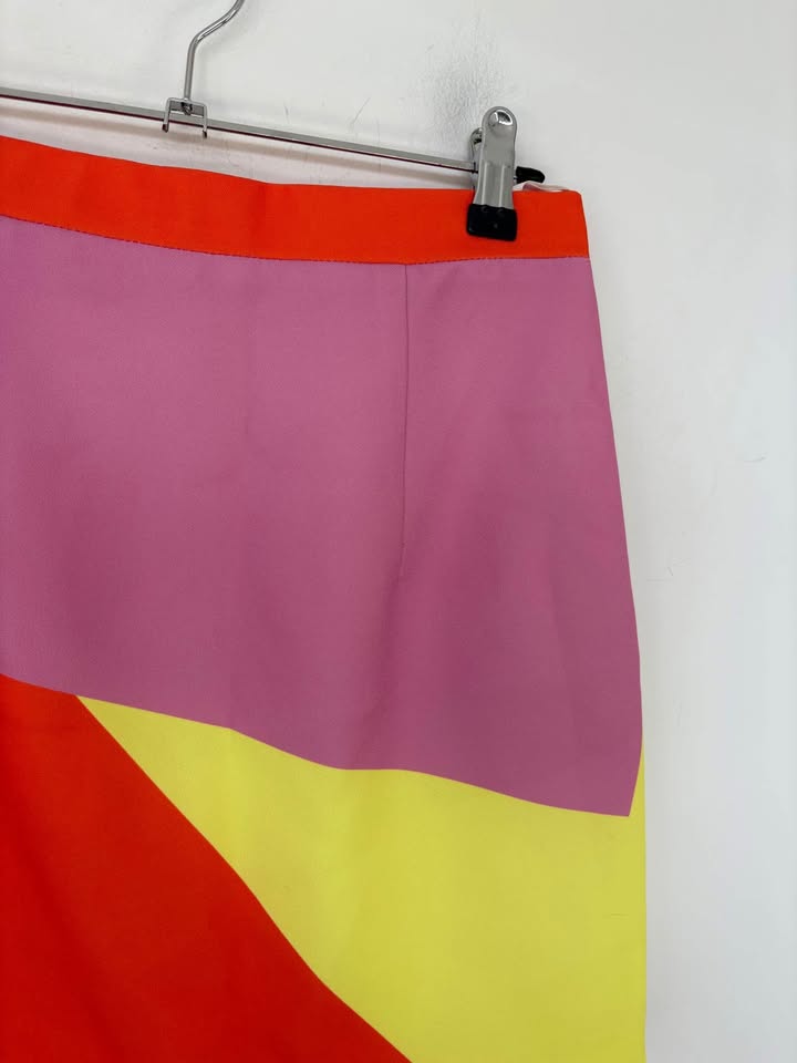 By Johnny Skirt - size 8