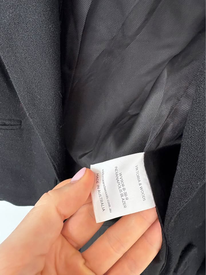 Viktoria and Woods Blazer - size 00