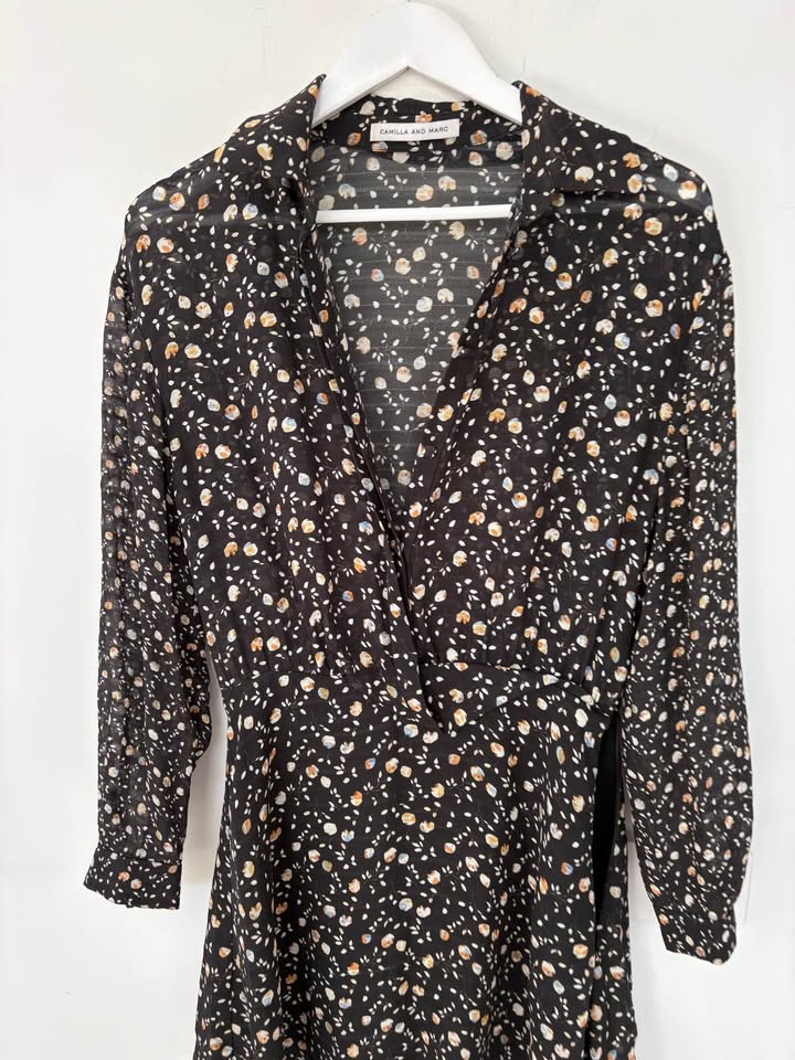 Camilla and Marc Mini Dress - size 8